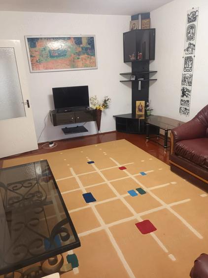 Apartament cu 2 camere decomandat în 1 Mai