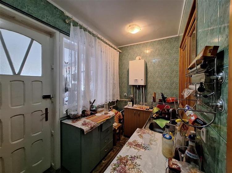 Casă cu 6 camere cu Teren 380 Mp în Ultracentral