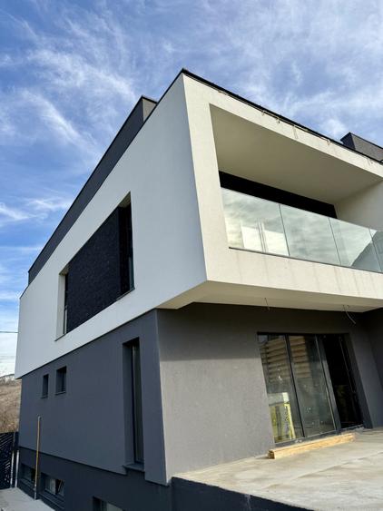 Casa noua cu 2 garaje  185mp utili - 2