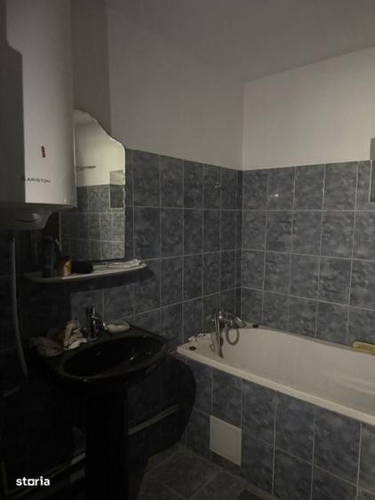 Casă cu 4 camere în Vârvor