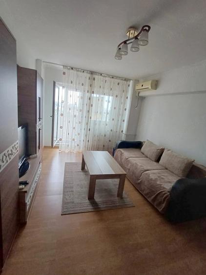 Apartament cu 2 camere semidecomandat în 13 Septembrie