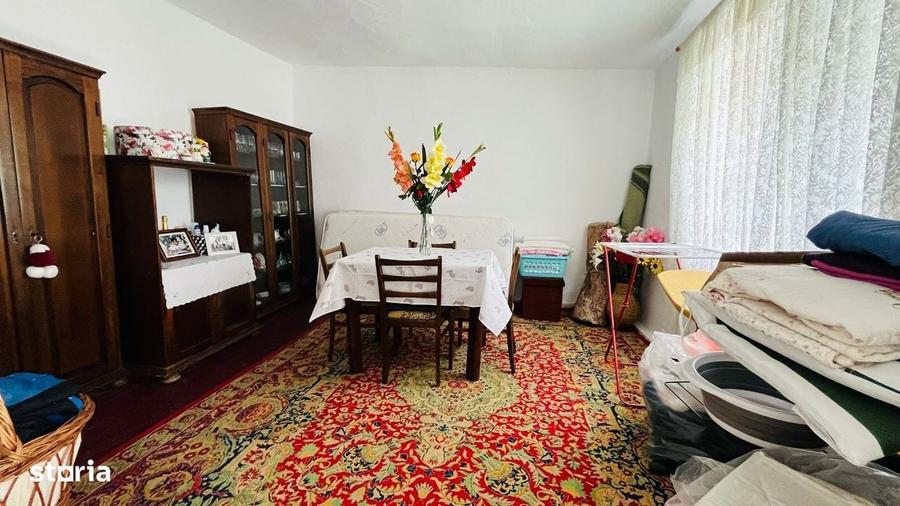Casă cu 3 camere în Central