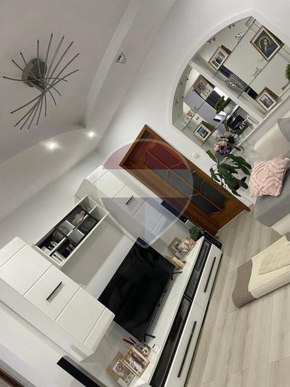 Casă cu 3 camere cu Teren 1169 Mp în Rona de Jos