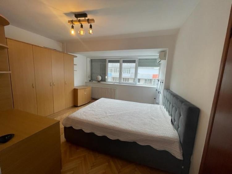 Piata Domenii, 3 camere deosebit, etaj 6, bloc reabilitat, 70 mp, vedere spate - 9