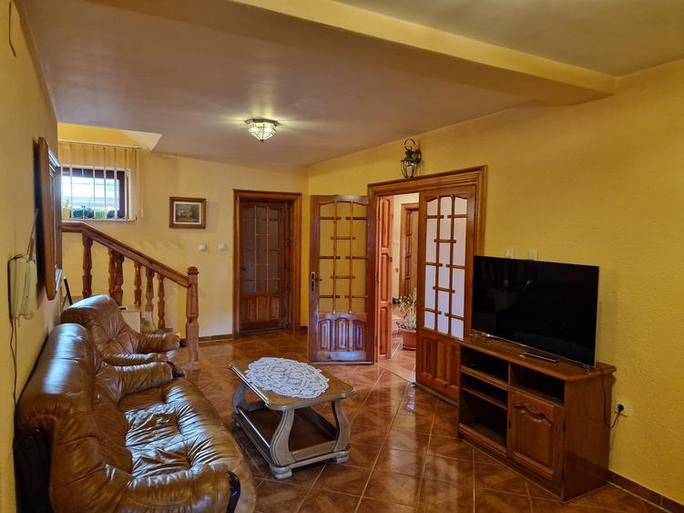 De Vanzare Casa (vilă) Burdujeni - 9