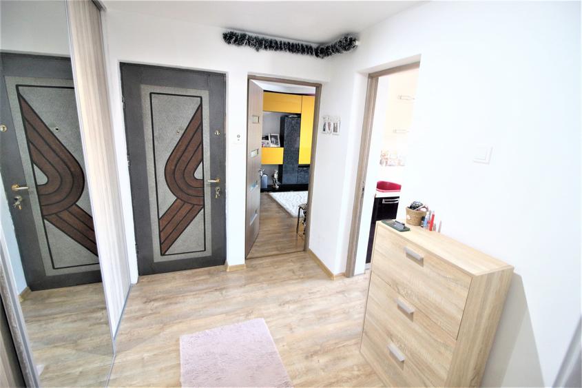 Ap. 2dec. Micro20, 2 balcoane, 57mp - 3