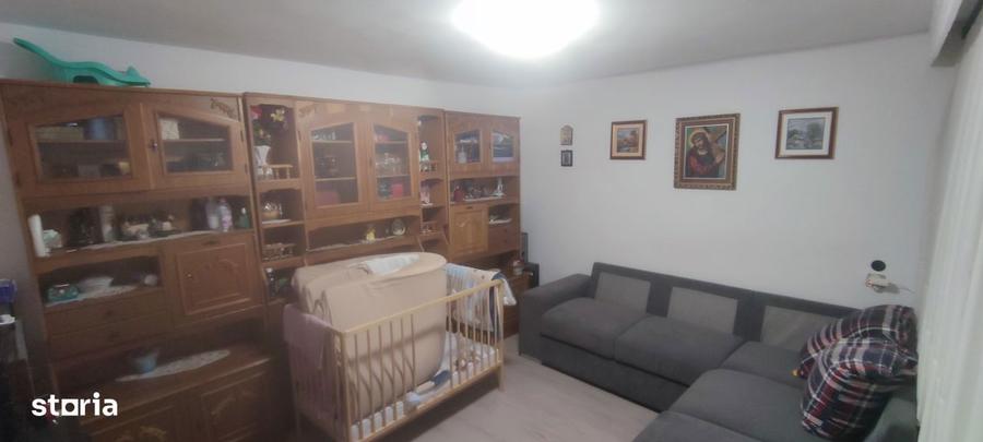 Casa renovata, utilitati complete (Gaz) + 1900 mp teren Scurta, BC - 17