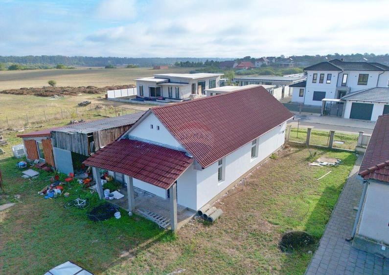 Casa cu 2 camere de vanzare loc. Frumu?eni, jud. Arad - 11