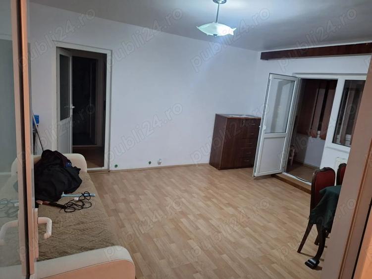 Vand inchiriez ap 2 cam Toamnei - 1