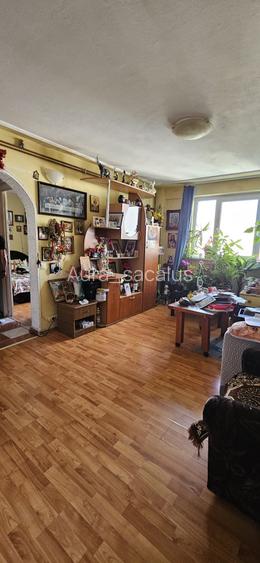 Apartament 2 camere, etaj 9/10, centrala proprie, bloc izolat, str Luntrei