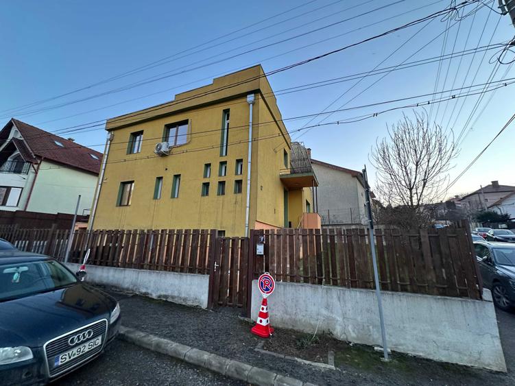 Casa cu curte, demisol si garaj Av. Badescu (dest. comerciala) - 1