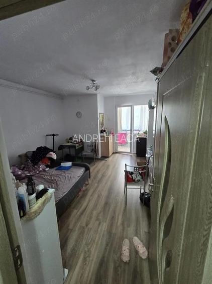 Garsoniera renovata, la parter, zona Piata Astra Garsoniera renovata, la parter, zona Piata Astra