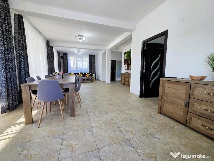 CASA TIP PENSIUNE (pret negociabil ) - 1