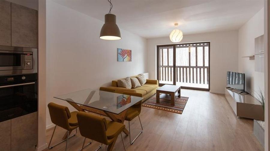 Rezidenta apreciabila, Racadau, Brasov - 1