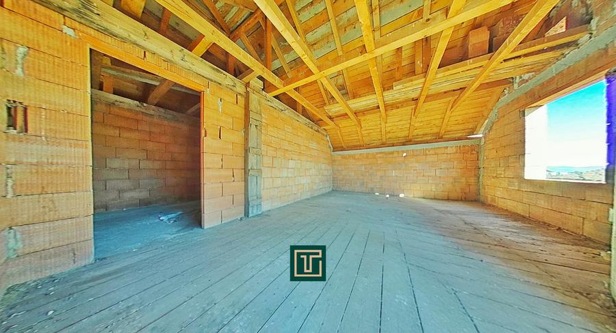 Casă la roșu cu 5 camere în Aluniș, județul Arad – ideală pentru o familie! - 13