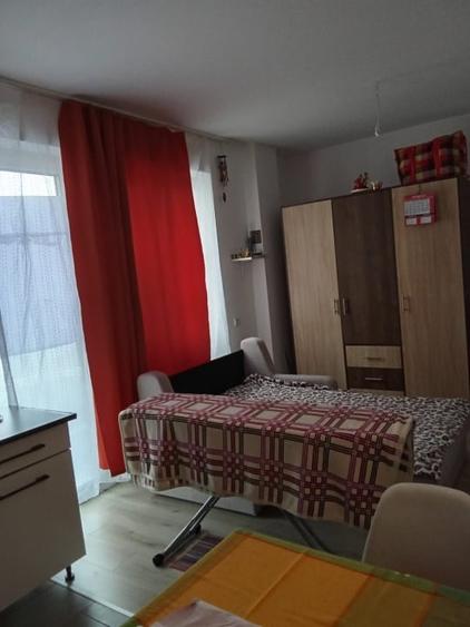 Apartament cu 2 camere, 38 mp, balcon, zona Razoare - 1