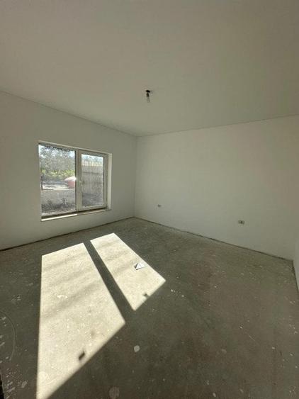 Casa compusa din 4 camere de vanzare, situata in Valu lui Traian - 14