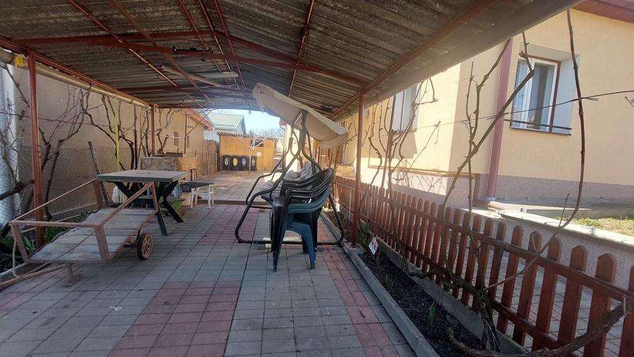 0 COMISION Casa zona Scolii Emil Isac, front la 2 strazi-Dambul Rotund - 17