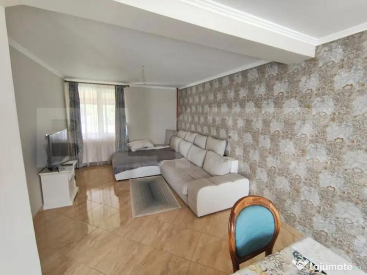 OPORTUNITATE casa mobilata complet, racordata la toate utili - 1