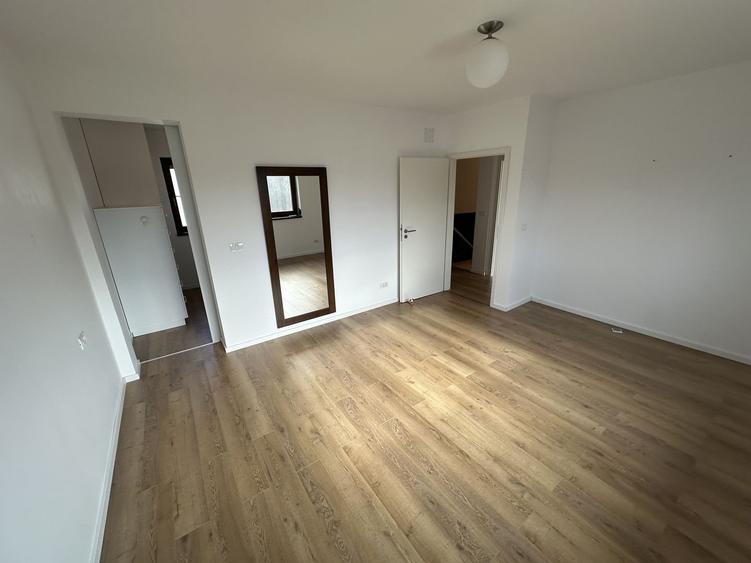 Casa deosebita intr-un cartier privat cu bariera - 36