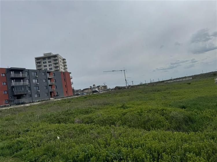 Teren Construcții intravilan de 2500 mp, în Boreal