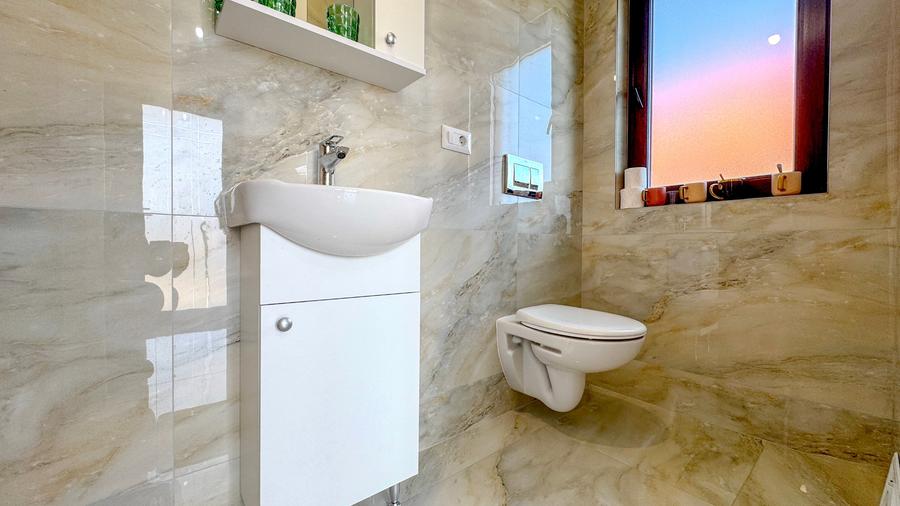 Casa eficienta energetic cu teren 500 mp in Harman - 14