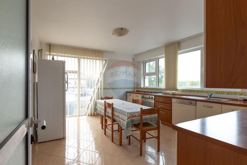 Cladire Administrativa si Hala Multifunctionala de Inchiriat - Bacau - 13