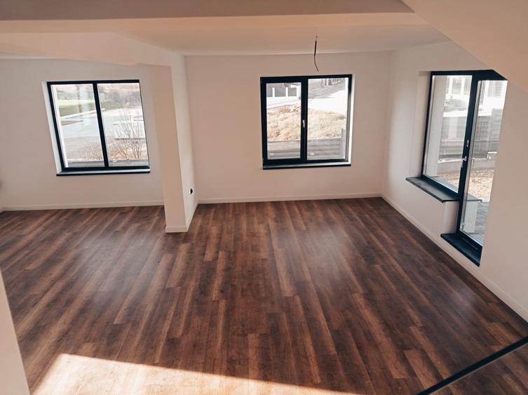 casa / vila Trivale / rest. Capitol , ''La Cheie'' / finisaje PREMIUM - 4