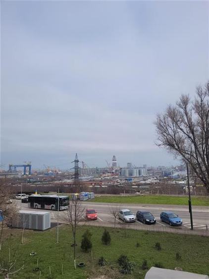 Garsoniera Semidecomandata Zona Far, Vedere spre Mare, Spre Port - 5