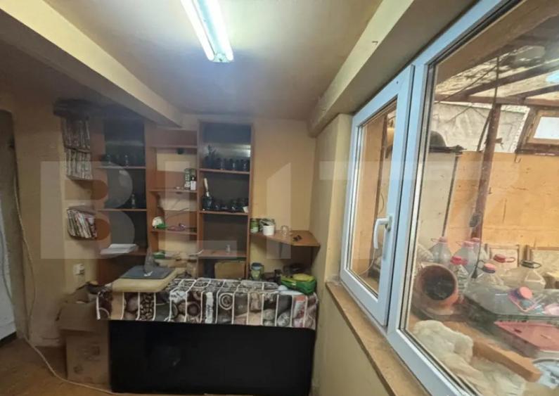 Casa de vanzare, 37 mp, teren 515 mp, zona Titulescu - Semic - 2