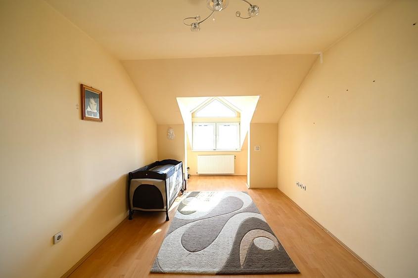 Apartament 5 camere, living, 2 bai, ideal pt. o familie numeroasa, 0% comision - 9