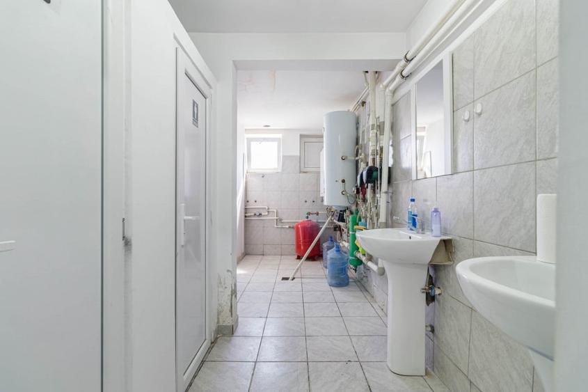 Spatiu industrial  – 3.540 mp utili, birouri 600 mp, randament in - 12