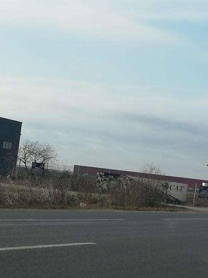 Teren  stradal , zona in dezvoltare , posibil marire suprafata . - 5