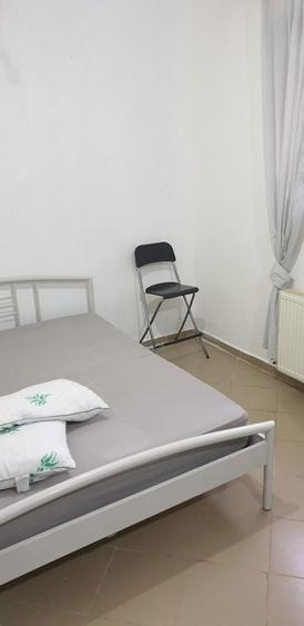 Particular inchiriez garsoniera Militari rezidence bloc nou - 3