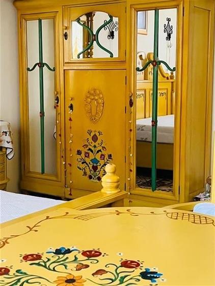 Corp de casa interbelica, mobilat si utilat, curte,  Centrul Istoric, Brasov - 2