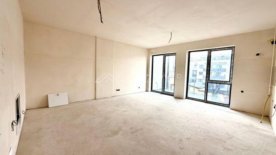 Apartament 2 camere, CF disponibil, spații verzi 1900 mp, retras de la strada - 1