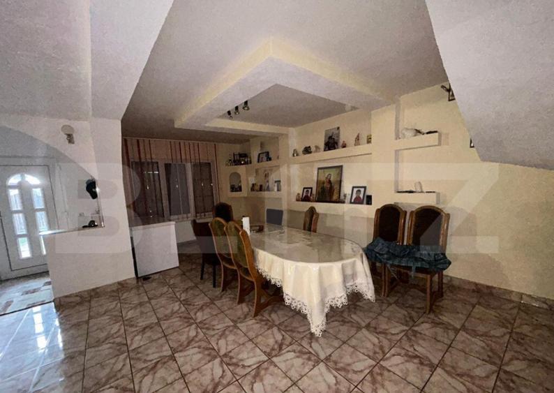 Casa de vanzare , 258.00 utili + 418 teren, zona Closca - 6
