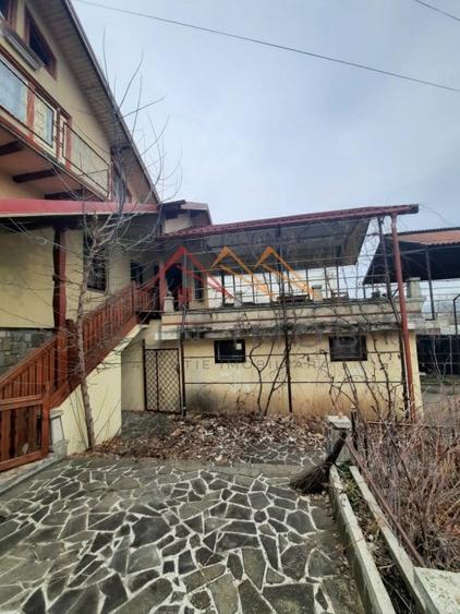 Vila 7 camere, an 1984, garaj, terasa, teren 604 m2, Poiana Campina,PH - 4