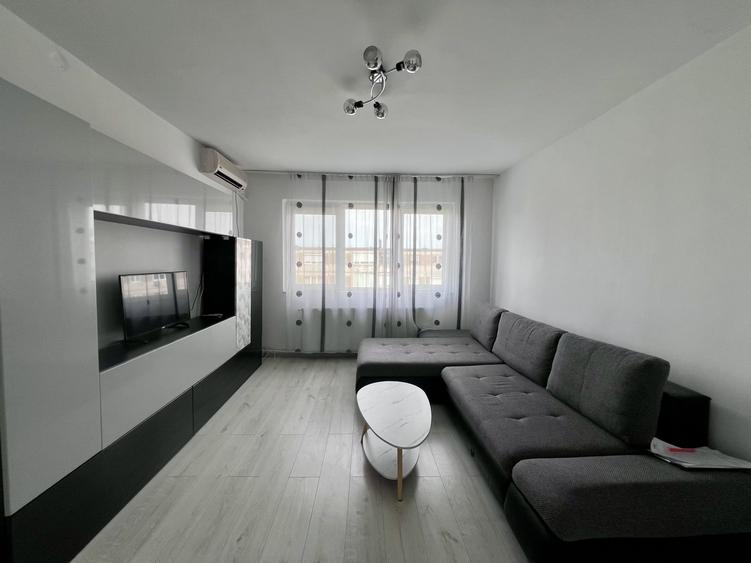 Apartament 3 camere, 52 mp utili, etaj 4 - zona Cetatii - 1