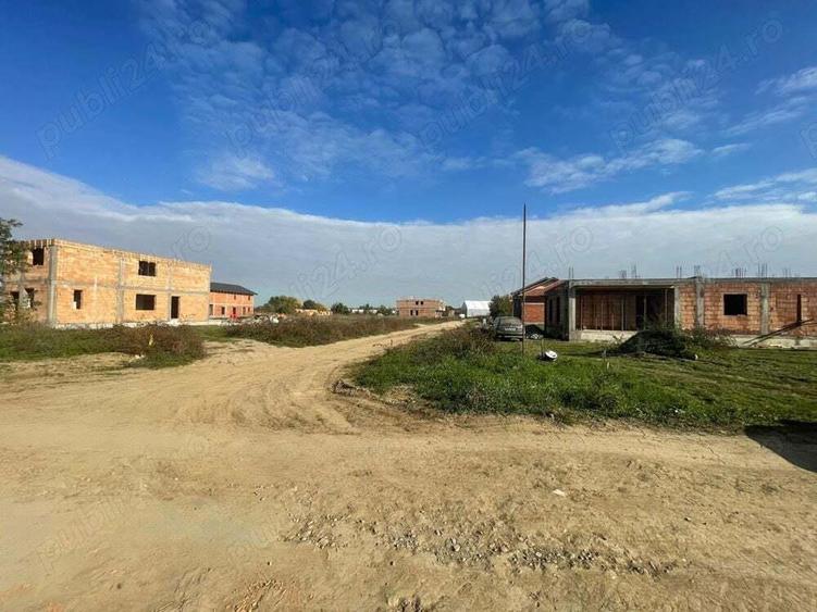 Vand teren Intravilan Sag - 2