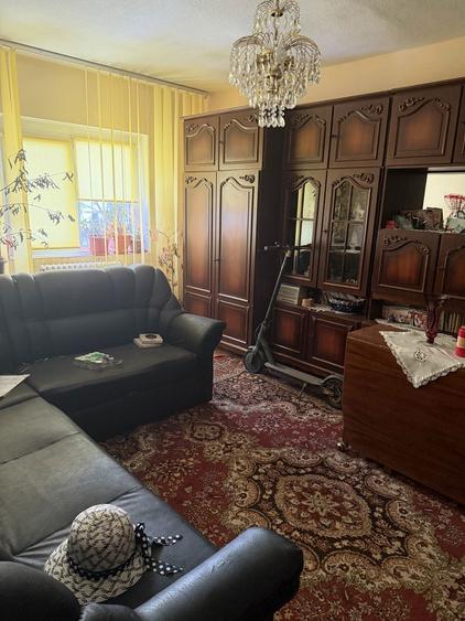 Vand apartament 3 camere decomandat sud etaj 2 /4 zona sud P2 - 7