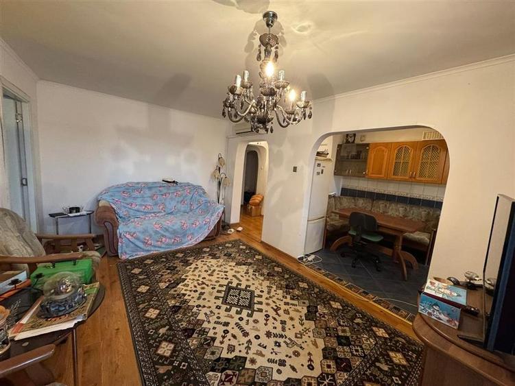 Apartament 4 camere, etaj 4, zona centrala - Tribunal - Hotel Vrancea - 4