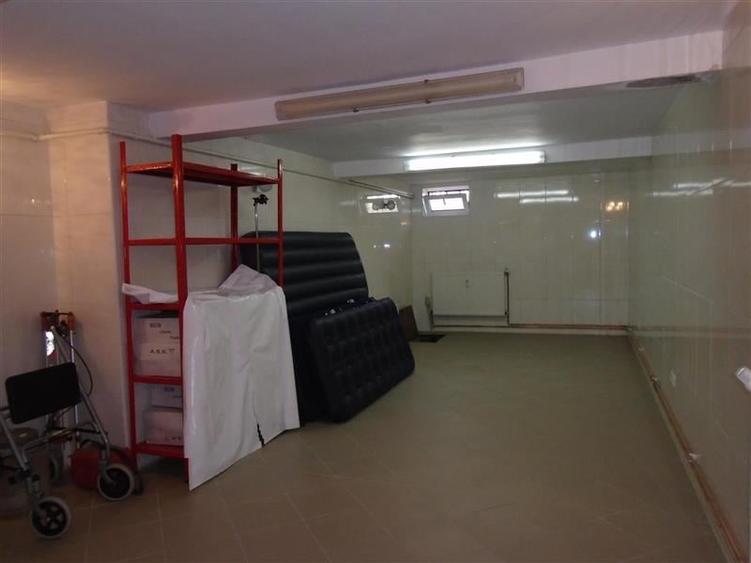 Spatiu pentru birou, zona centrala - 12