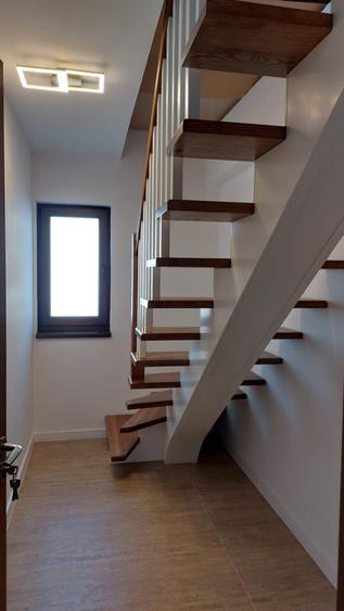 Casa individuala spatioasa, cu teren, Sura Mica - 16