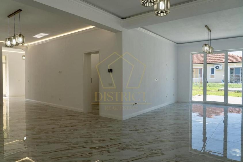 Duplex cu 4 camere si piscina | Cornesti - 1