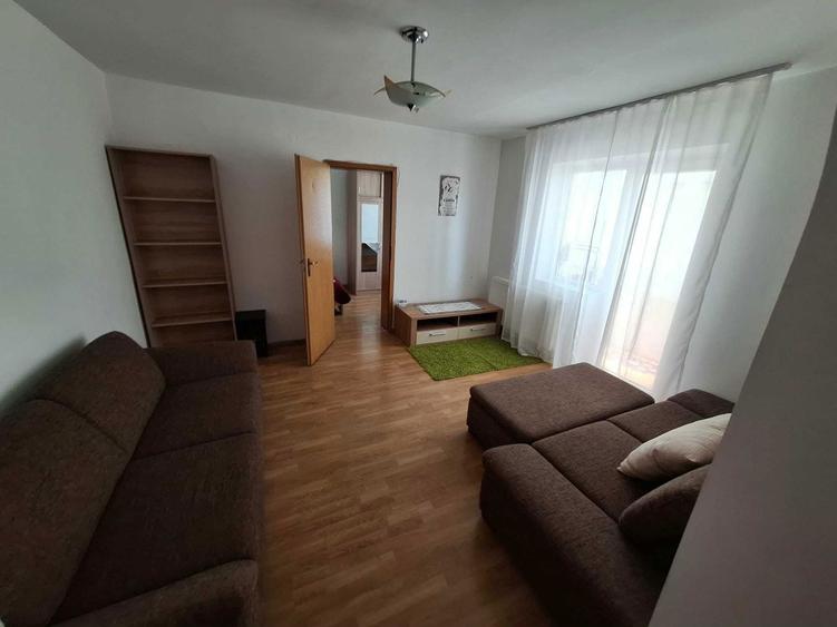Apartament de inchiriat, 40 m2 in Olinsecu, etaj 3, liber din 1 iunie. Pentru detalii va rog mesaj in privat. - 2