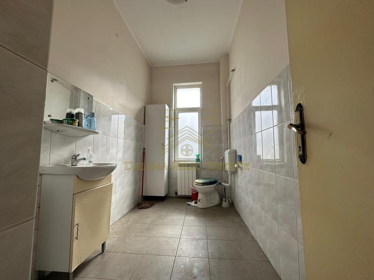 De Vanzare - Vila Interbelica - Birouri - Matei Basarab - P Unirii - 39