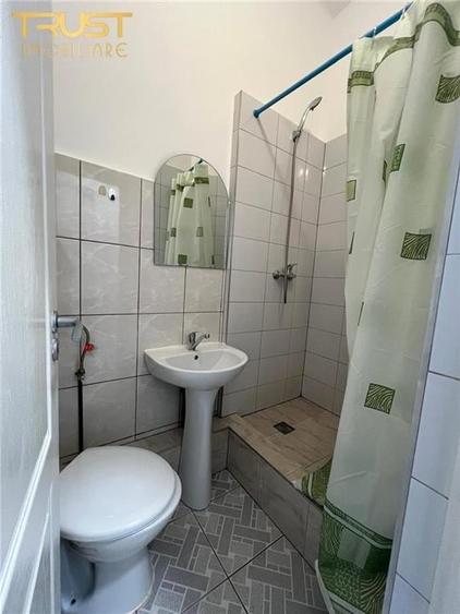 Ap o camera langa Policlinica - 6