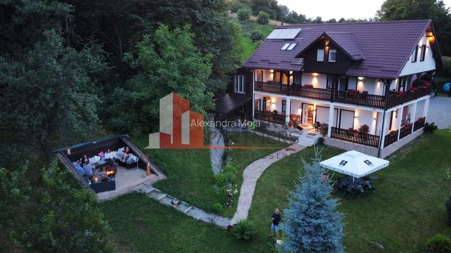 Vilă in Bran cu teren de 28.000 mp și priveliște spectaculoasa