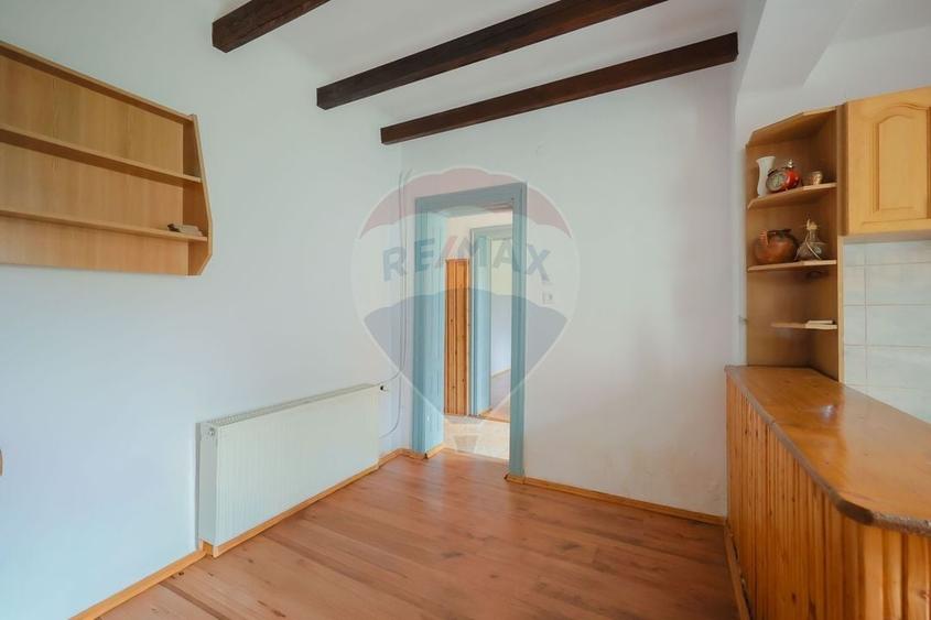 Casă cu teren 360 mp, central, zona Bd. Dacia, Canonicilor, vânzare - 25